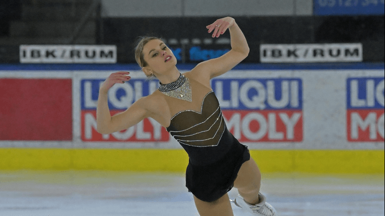 Julia Marie Gaiser: The figure skater died on a ride on her bike.