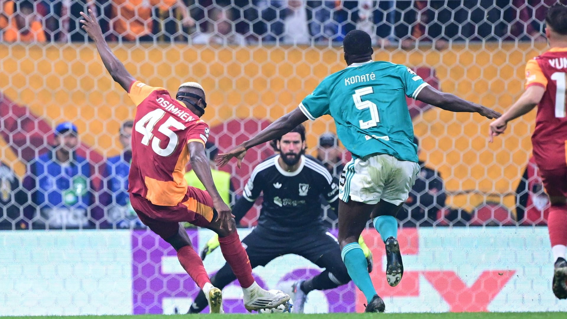 Accurate: Galatasarays Osimhen at the end of Liverpool FC.