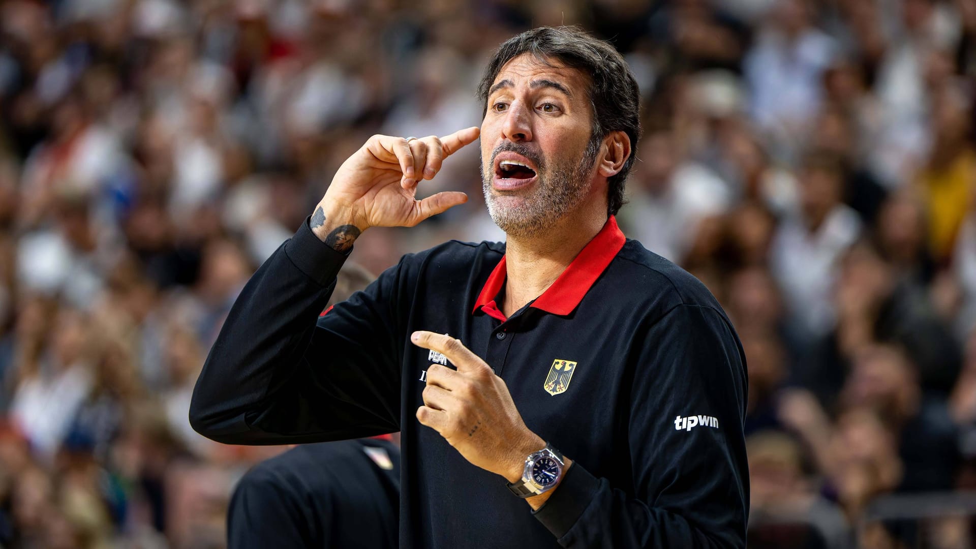 Álex Mumbrú will also be missing from the German team against host Finland. Álex Mumbrú will also be missing from the German team against host Finland.