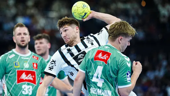 Lukas Zerbe from THW Kiel in the home game against Minden