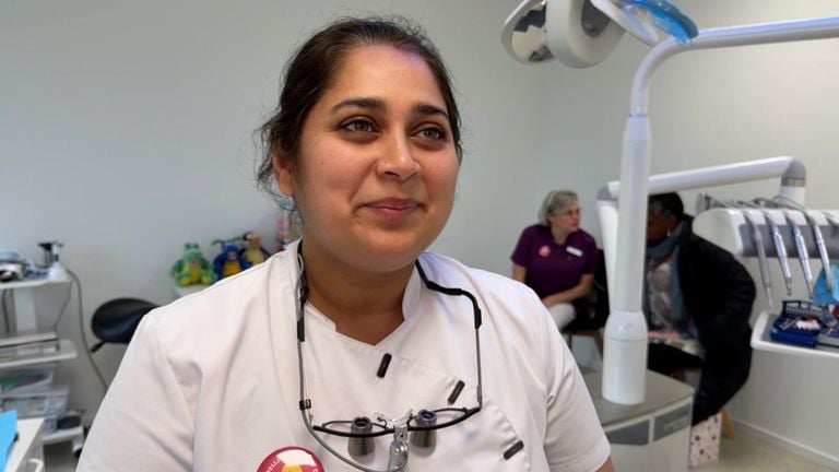 Dentist Tanminder Darhan Kaur (photo: Jan Peels).