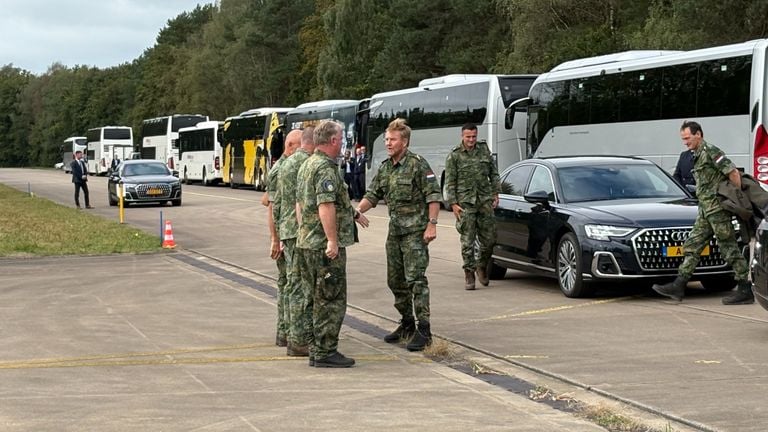 The king arrives at Eindhoven Air Base (photo: Raymond Merkx).