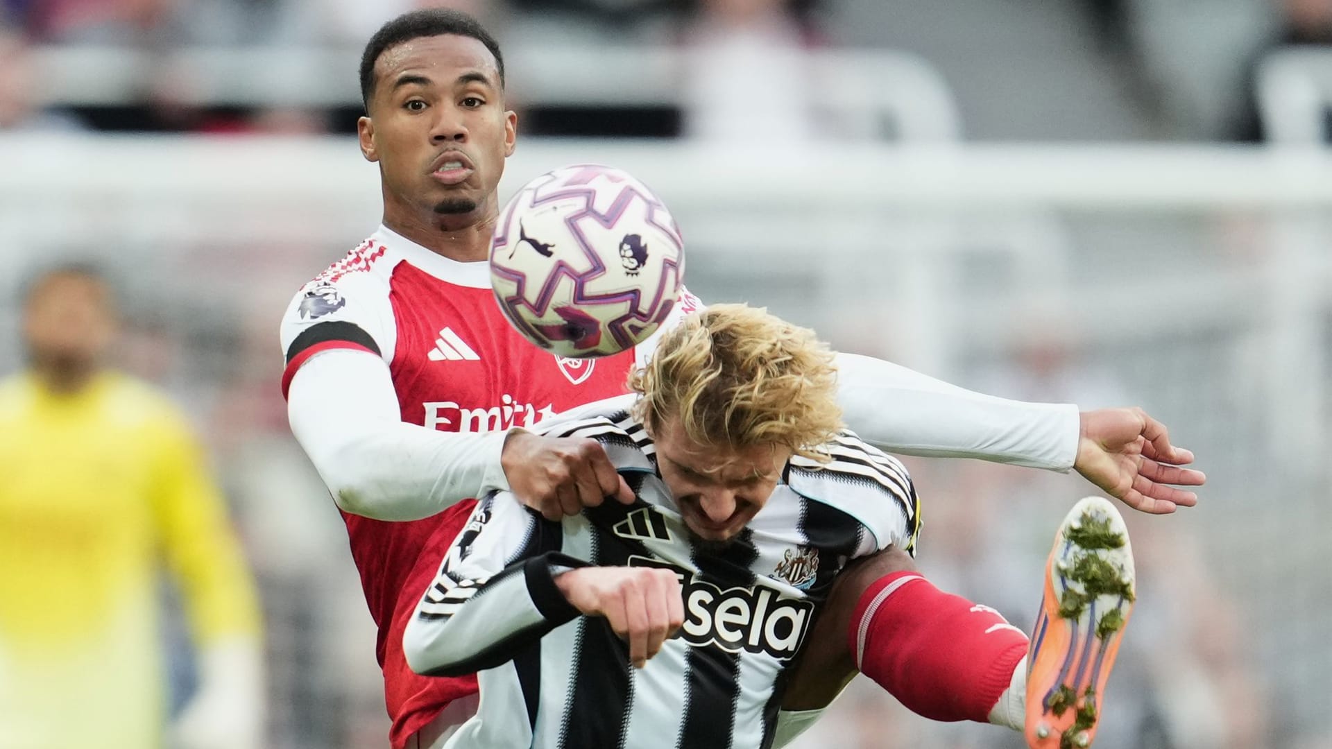 Hard duel: Arsenals Gabriel (left) against Newcastles Nick Woltemade.