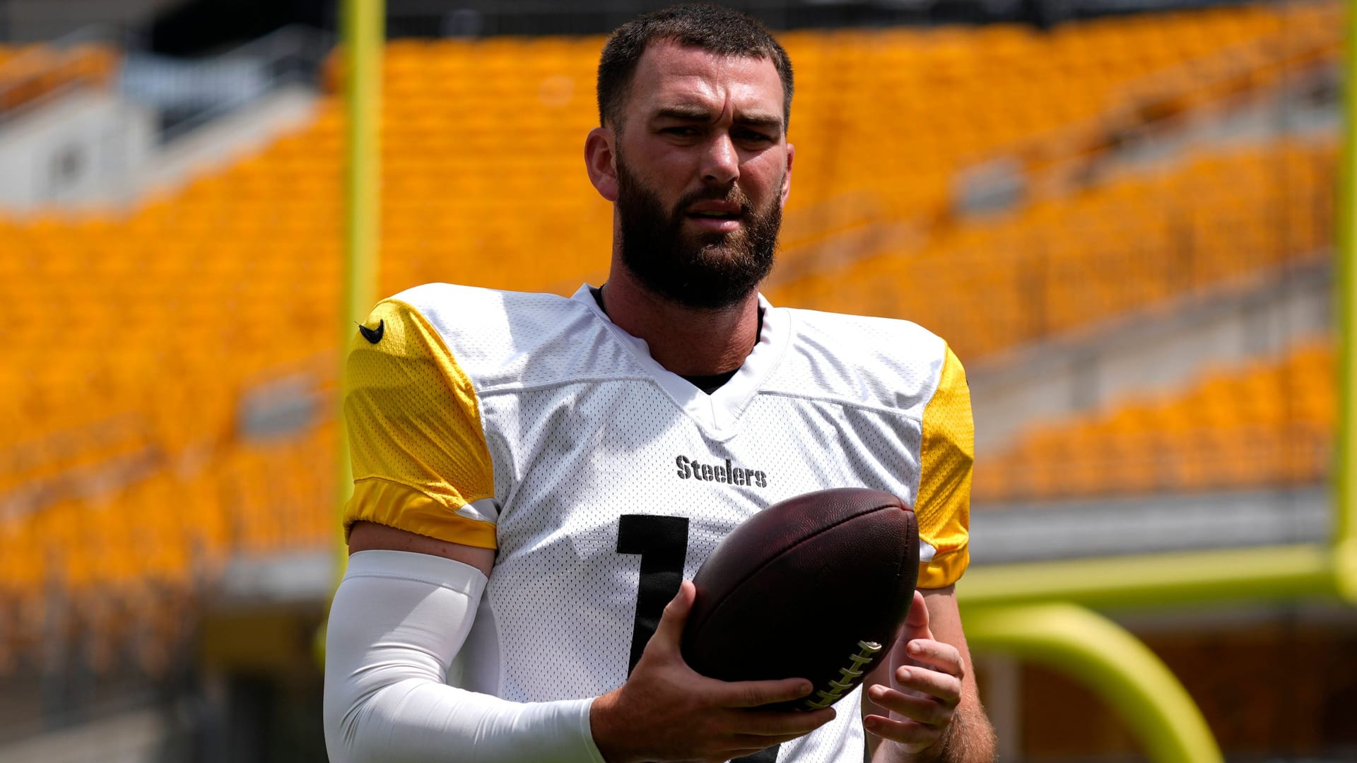 Skylar Thompson in the dress of Pittsburgh Steelers: The quarterback has been playing for the traditional team since 2025.
