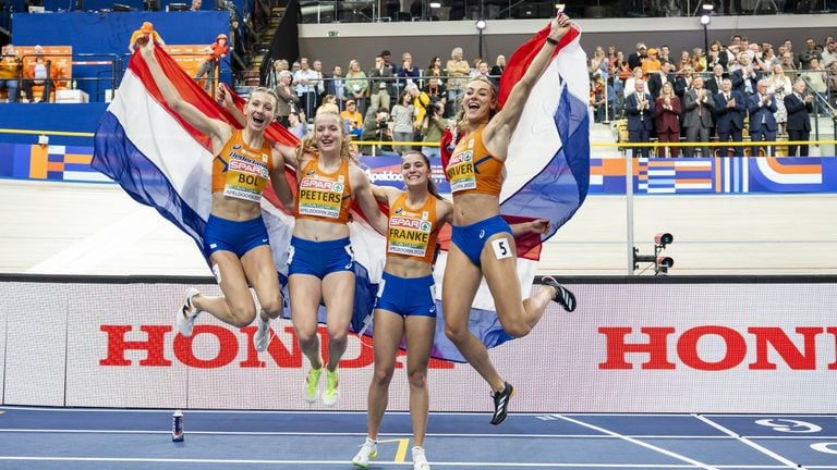 Femke Bol, Cathelijn Peeters, Nina Franke and Lieke Klaver celebrate their first place (photo: ANP).