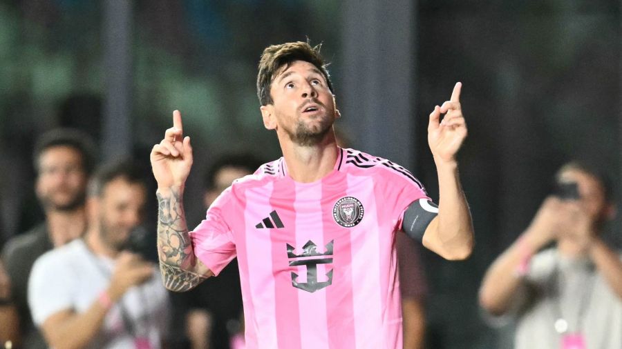 PHOTALERIA The Argentine striker of Inter Miami, Lionel Messi, celebrates his team's second goal during the regular season of Major League Soccer (MLS) between Inter Miami CF and La La Galaxy