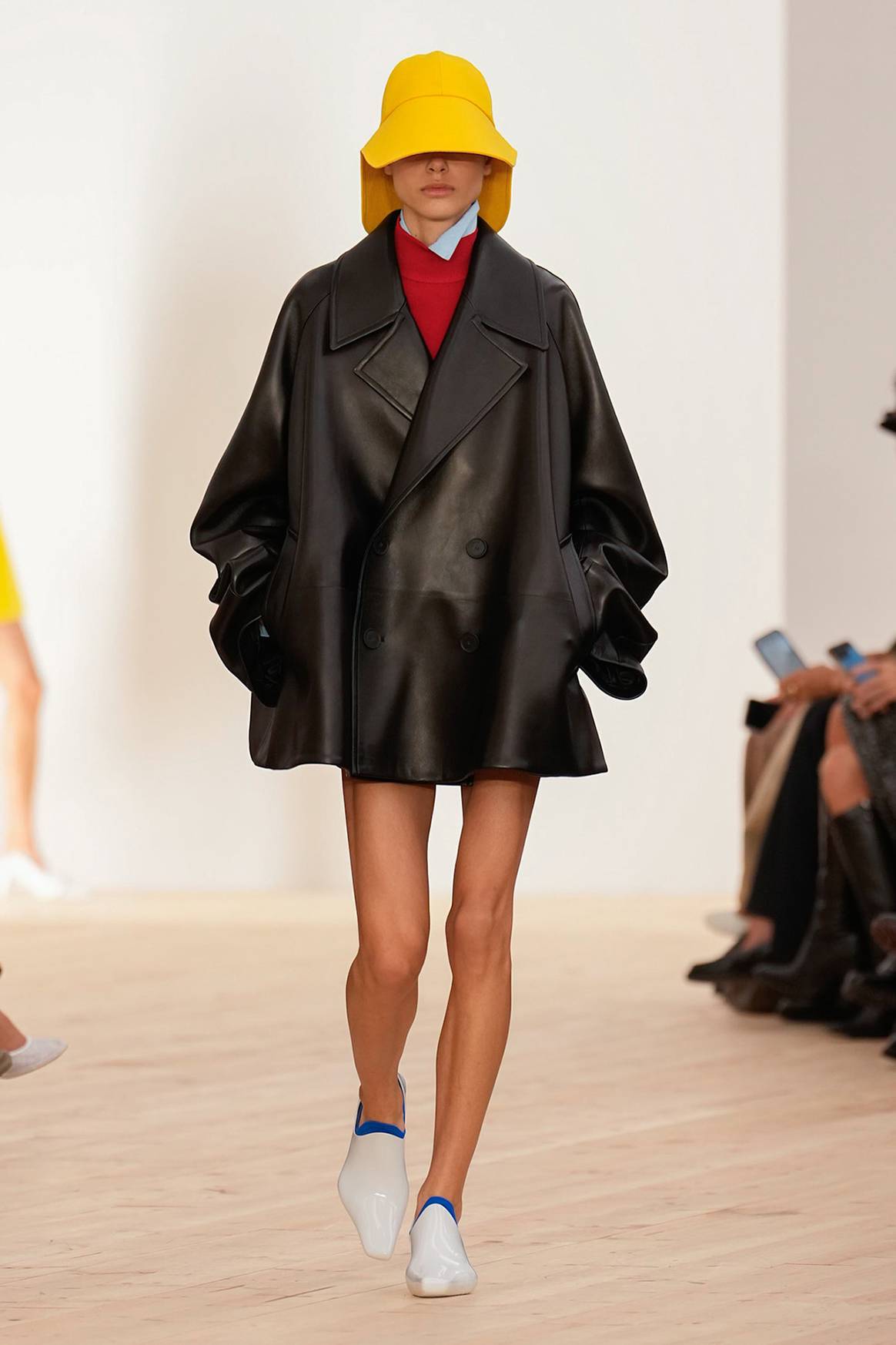 Loewe, desfile de presación de la colección de mujer para la temporada primavera/endo 2026.