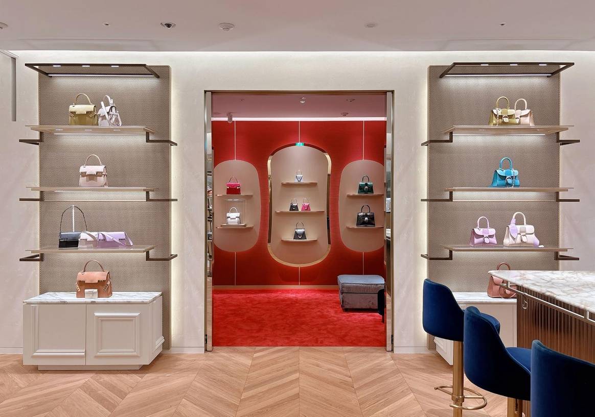 Photo credits: Delvaux