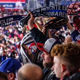 The fans of the Eisbären Berlin in a home game Imago/Andreas Gora