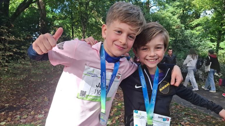 Jake and Otis ran the 10 kilometers of the Breda Singelloop (photo: Leon Voskamp).