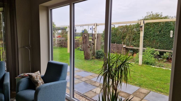 The view of the station clock from the living room of Huub (photo: Tom Berkers).