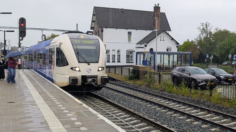 The train from Arriva towards Boxmeer and Vierlingsbeek (photo: Ferenc Triki).