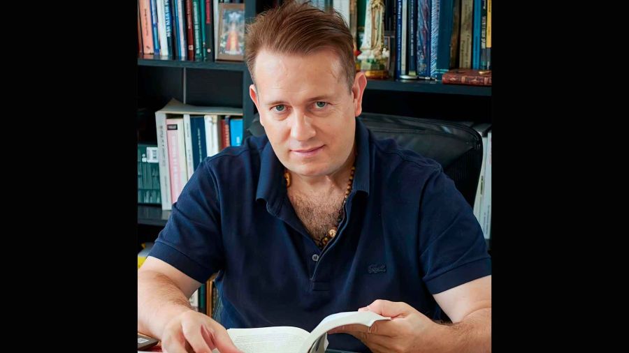 Nicolas Marquez