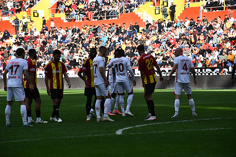 Possible 11's for Samsunspor-Dinamo Kyiv match
