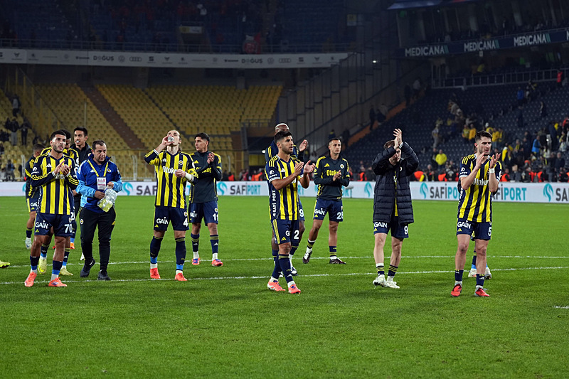 When and what time is the Fenerbahçe-Stuttgart match?