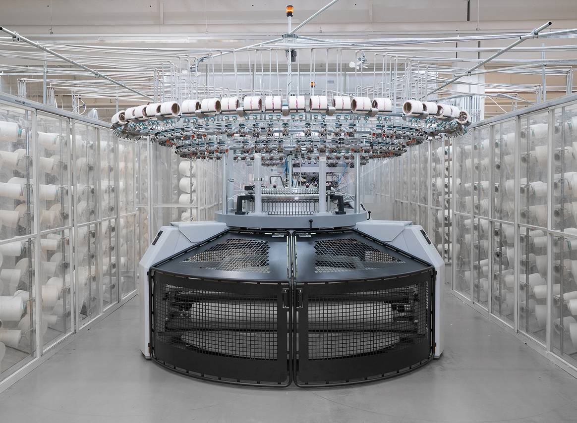 Around 100 circular knitting machines are in use at Mey in Albstadt.