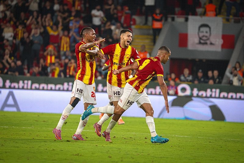 When and what time is the Galatasaray-Göztepe match?