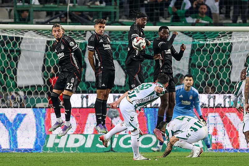 What channel is Kasımpaşa-Beşiktaş match on?