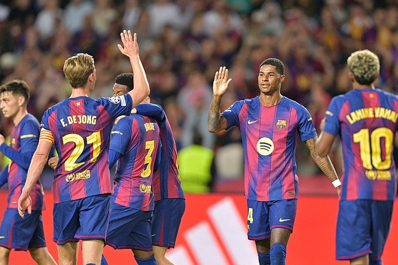 What time is the Real Madrid - Barcelona match and on which channel?