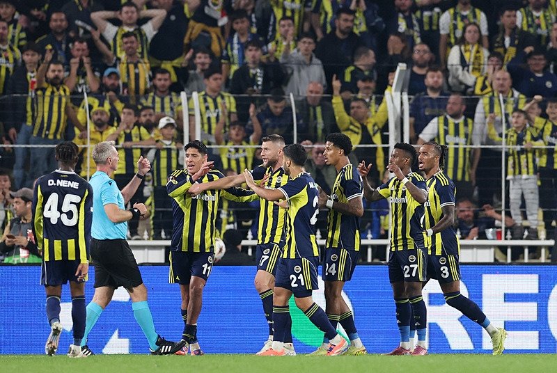 On which channel is the Gaziantep FK-Fenerbahçe match on?