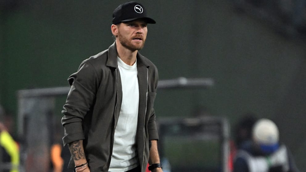 Gladbach-Trainer Eugen Polanski kann jubeln