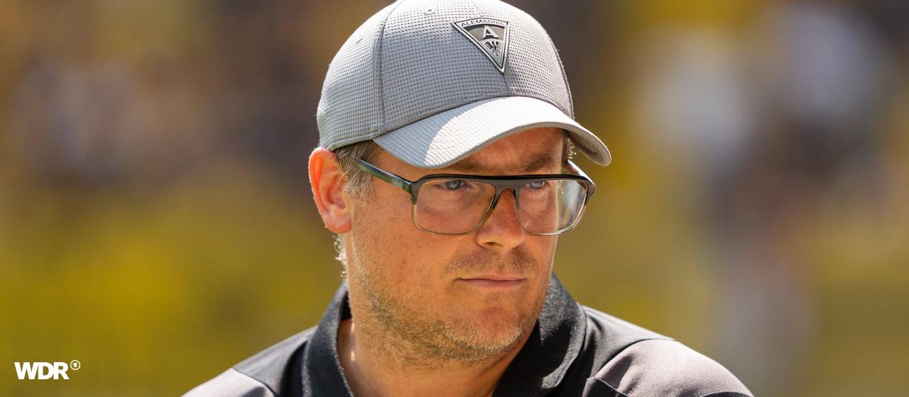 Alemannia Aachen has fired coach Benedetto Muzzicato.