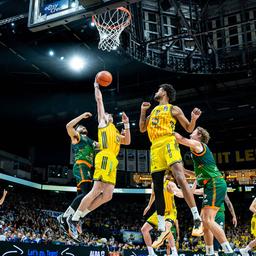 Alba Berlin in the game against Trier (imago images/Tilo WiedenSOLER)