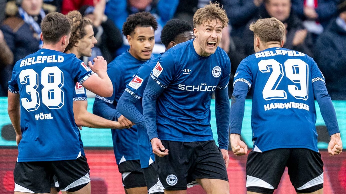 Cheers on the Alm: Bielefeld defeats surprise team SV Elversberg.