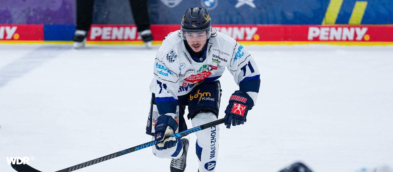 Daniel Fischbuch from the Iserlohn Roosters
