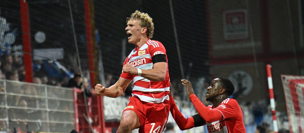 Union Berlin's Leopold Querfeld celebrates his goal together with teammate Ilias Ansah