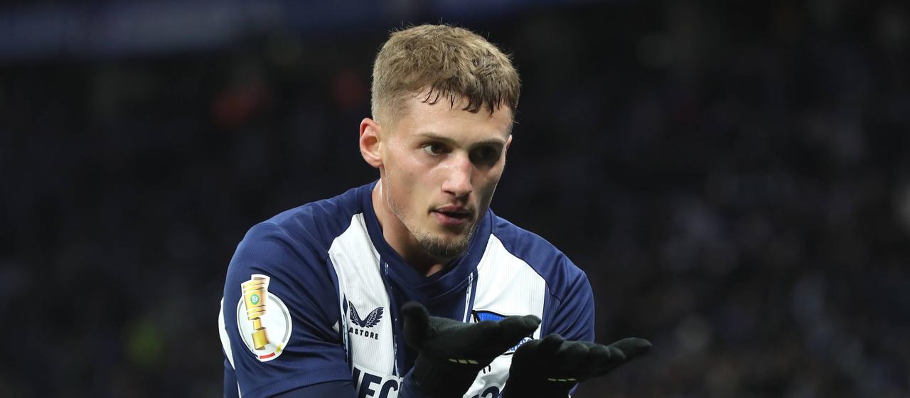 Hertha's Michael Cuisance celebrates his goal