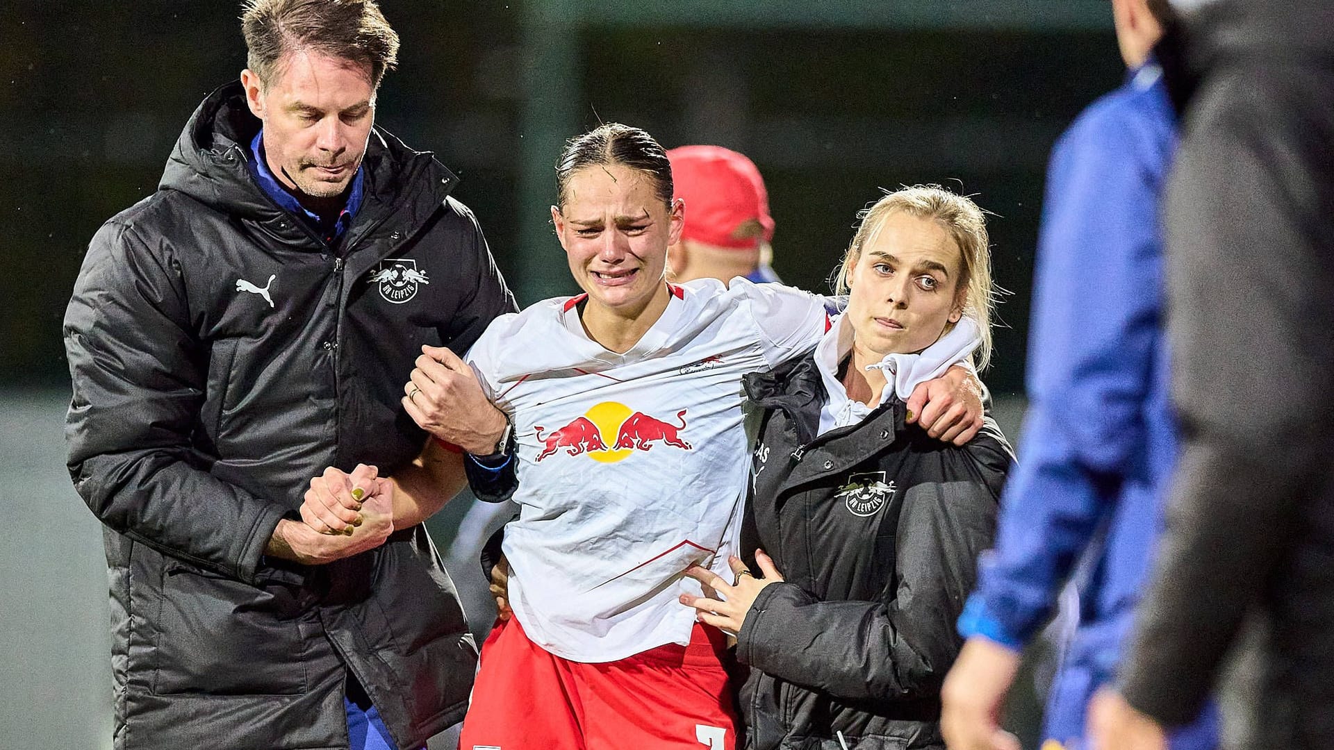 Giovanna Hoffmann is replaced in tears: she is out for a long time.