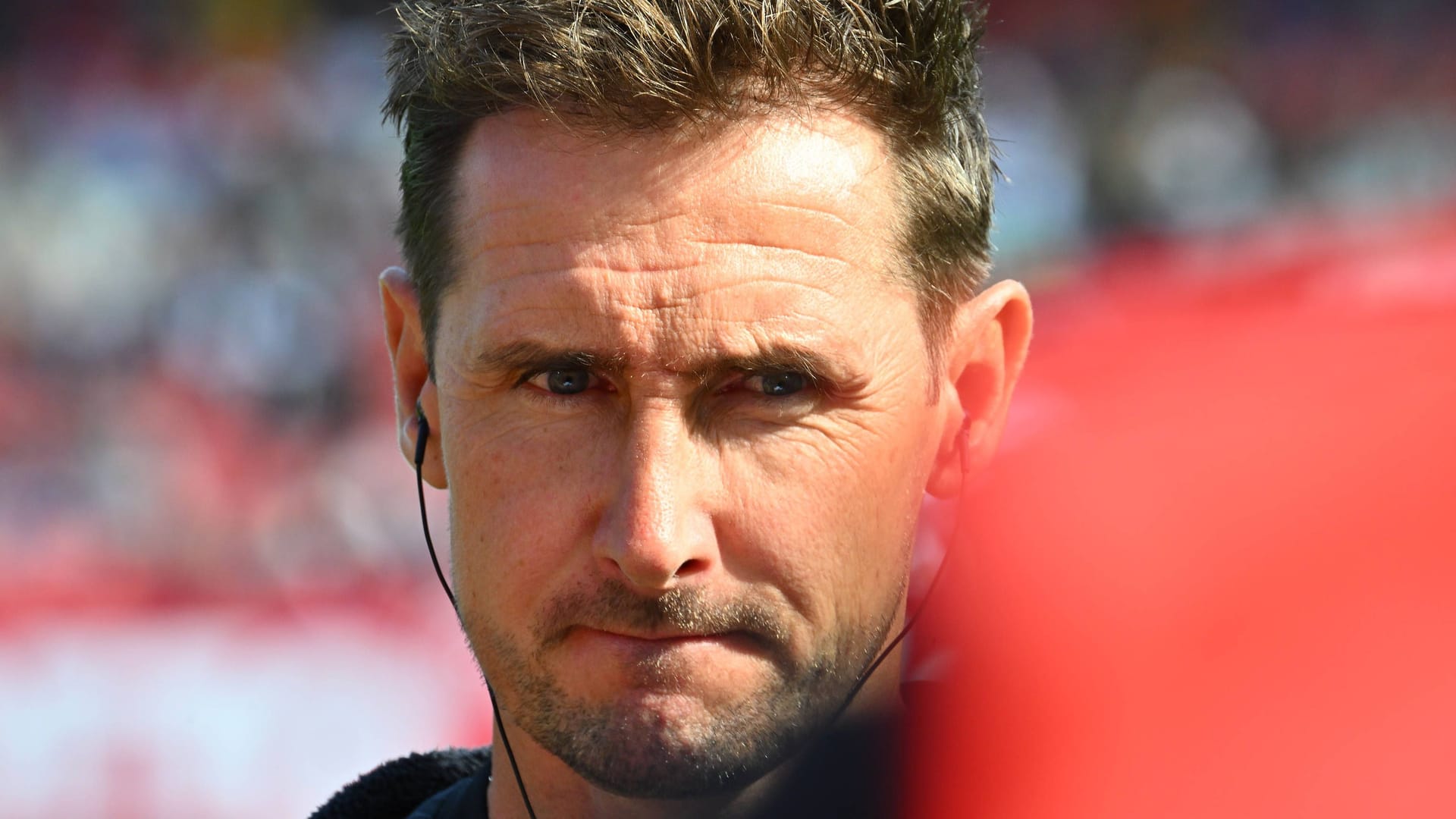 Miroslav Klose: The coaching chair of the 2014 world champion wobbles.