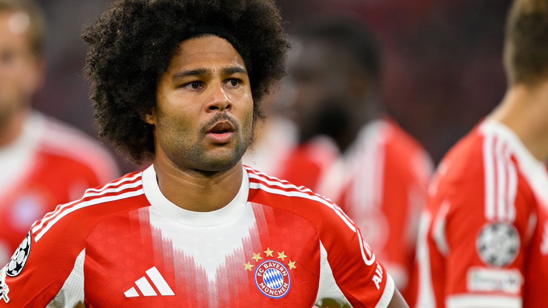 Serge Gnabry: His contract with Bayern expires in the summer of 2026. Serge Gnabry: His contract with Bayern expires in the summer of 2026.