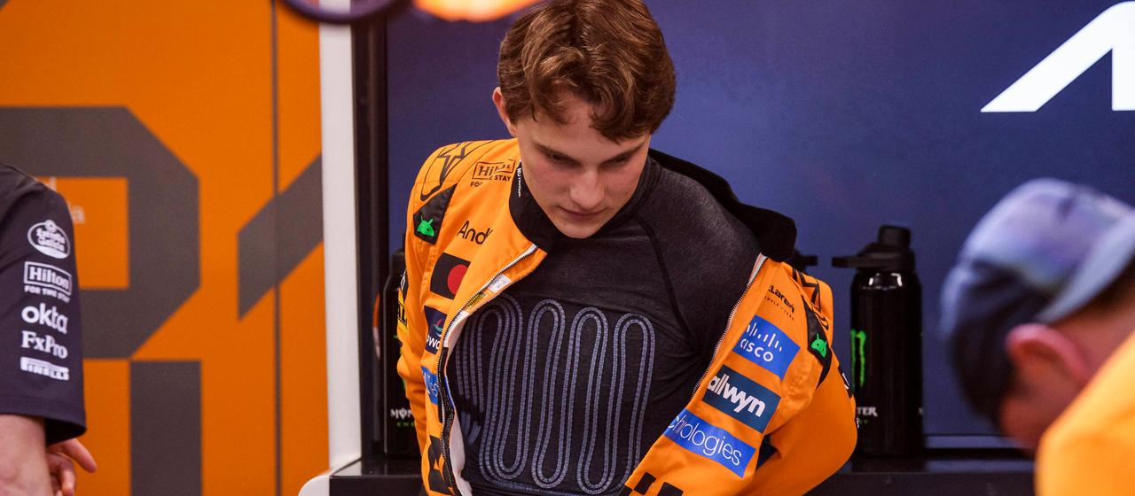 McLaren driver Oscar Piastri wears a cooling vest during the race