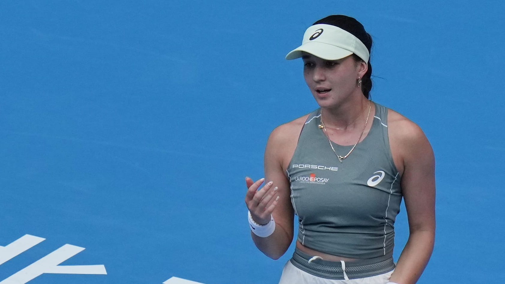 Eva Lys: She is currently ranked 50th in the world rankings.