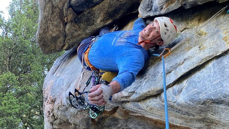 "Balin Miller" When climbing the route "Croc's nose" At Crocodile Rock in Hyalite Canyon: The 23-year-old has now fallen into death.
