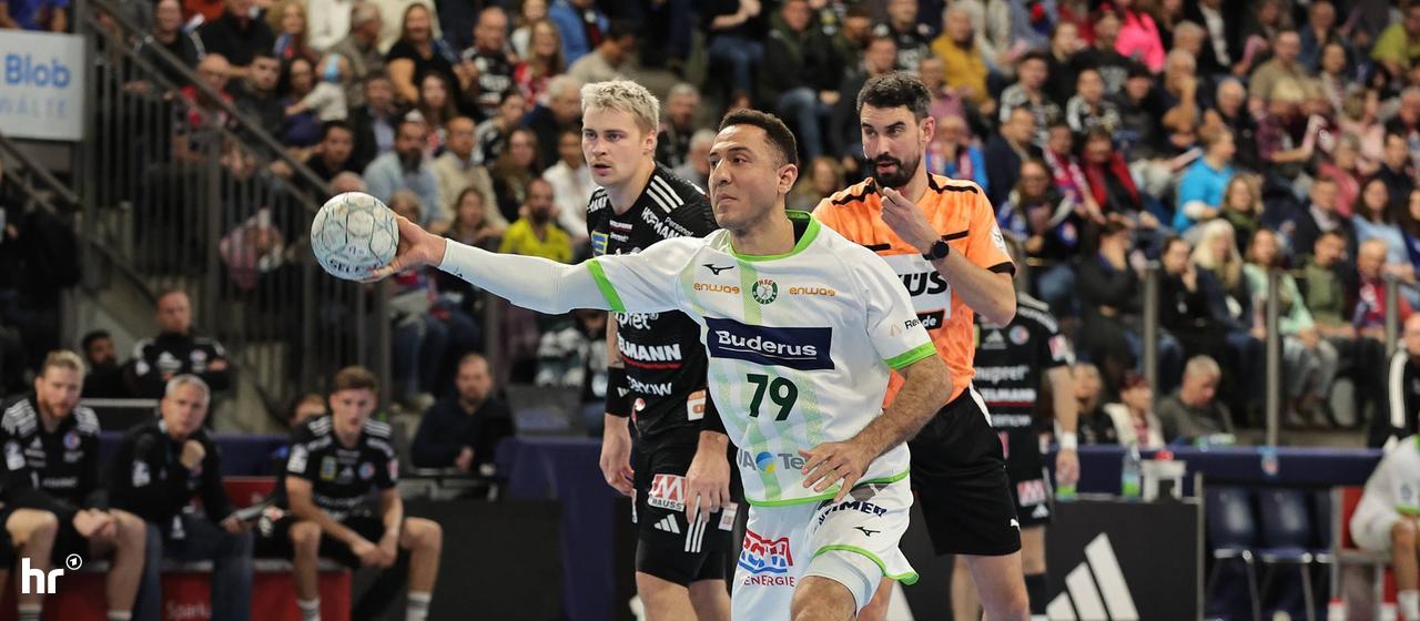 Ahmed Nafea throws for HSG in Erlangen.