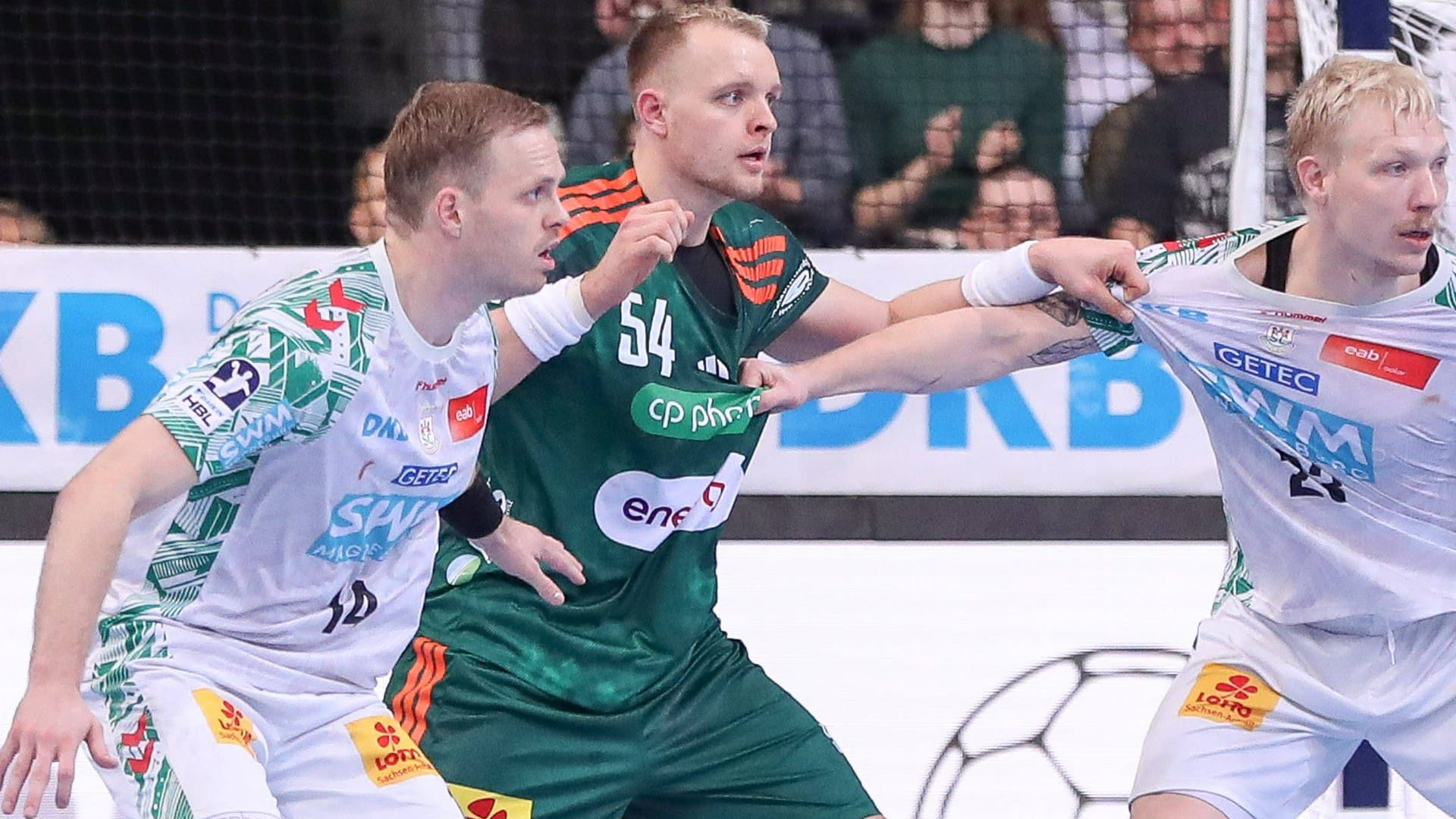 Justus Fischer (M.) in the game against Magdeburg: The pivot wasn't doing well.