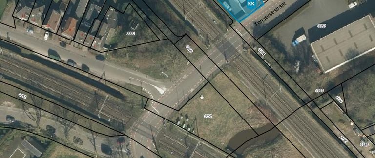 The double railway crossing on Tongersestraat in Boxtel (source: Google Maps)