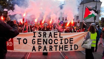 >March in support of Palestine before the Israel match” loading=”lazy” decoding=”async”/>  </source></source></source></source></picture><h3 class=