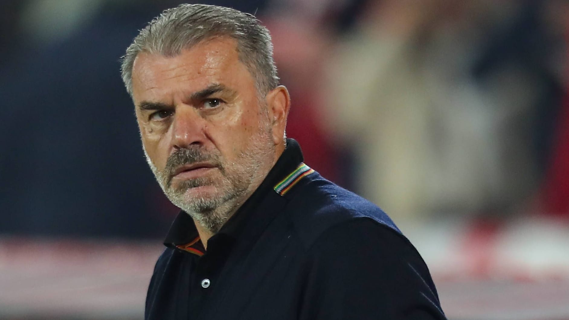 Poseteclou: The Australian experiences a bad start in Nottingham.