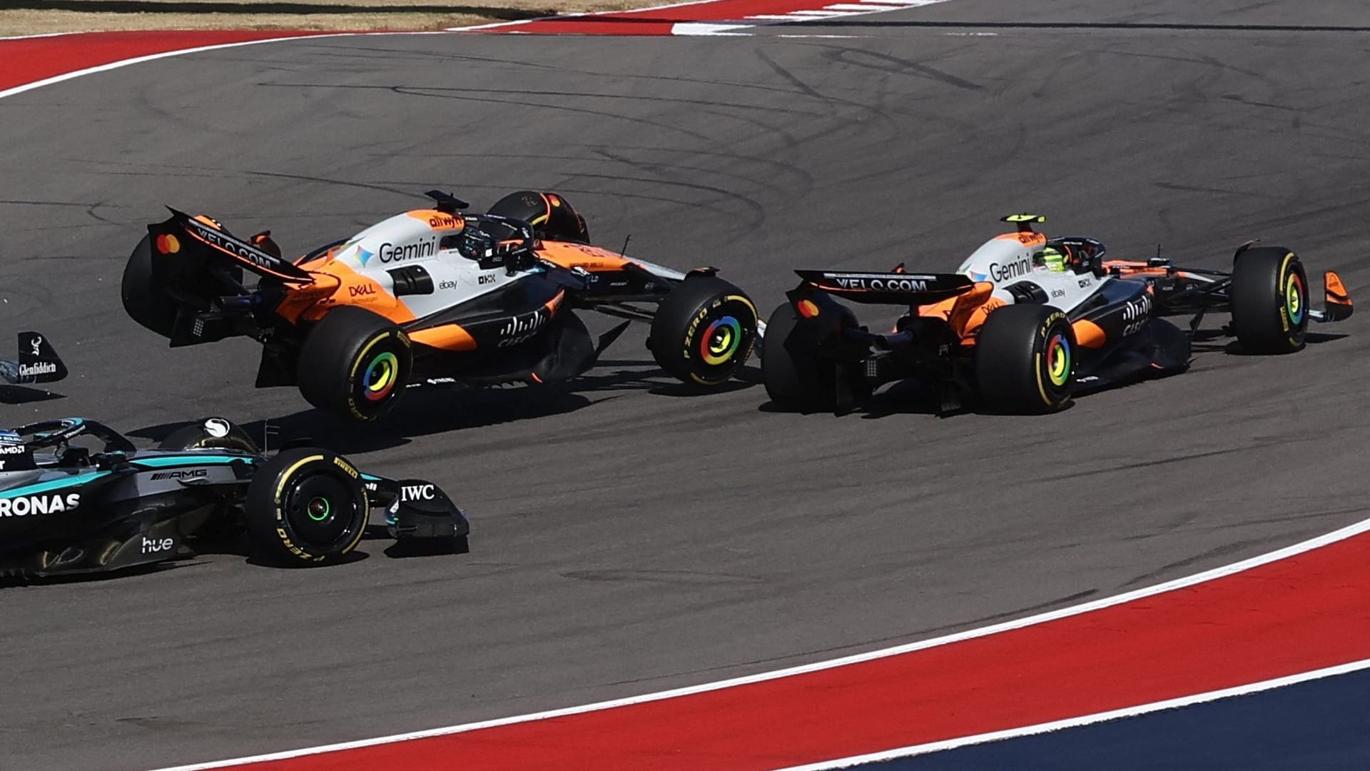 Wild scene at the start: McLaren drivers Oscar Piastri (left) and Lando Norris are both eliminated.
