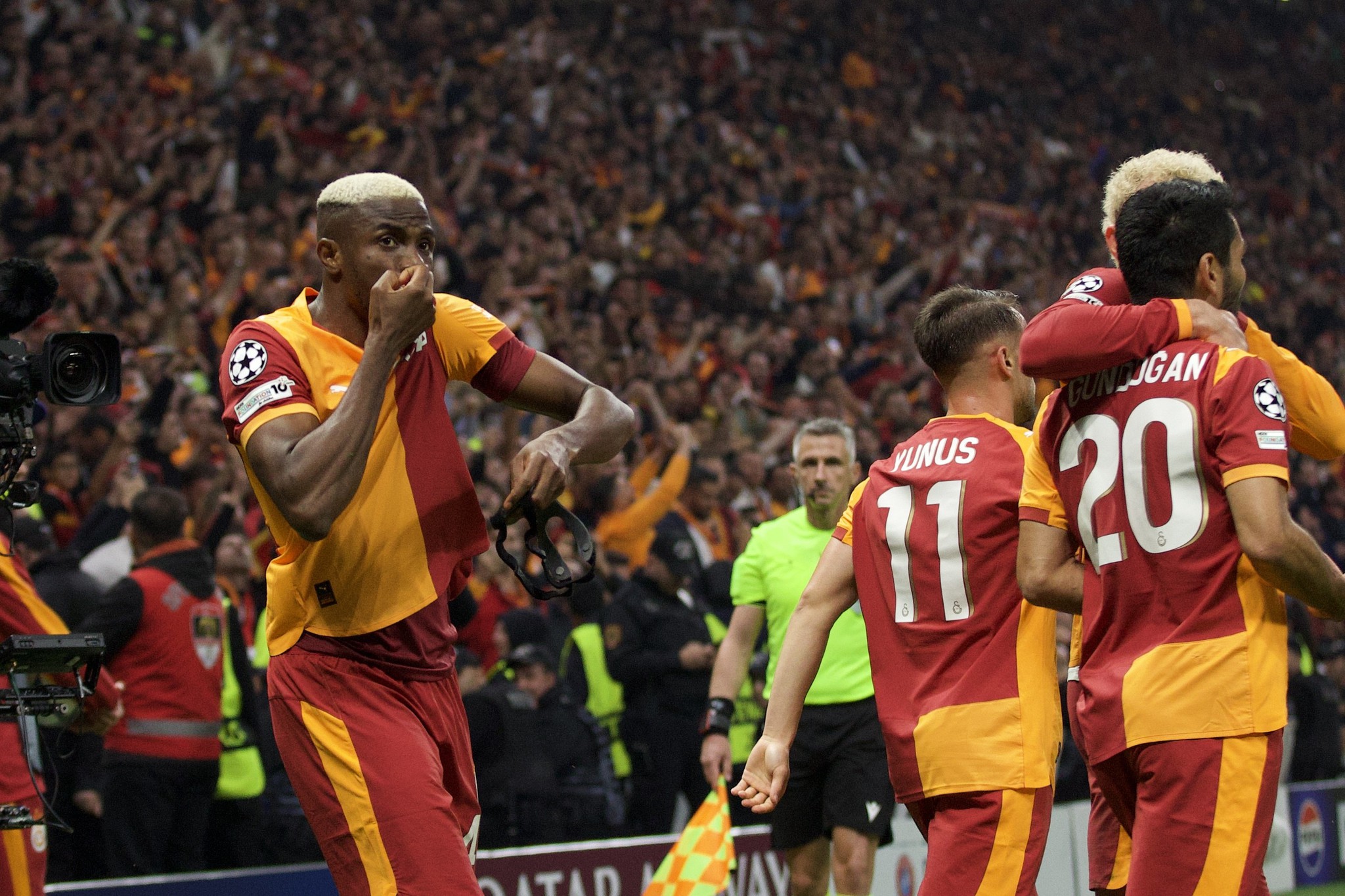 Premier League team opens the mouth of the pouch for Galatasaray's star! 50 million euros ...