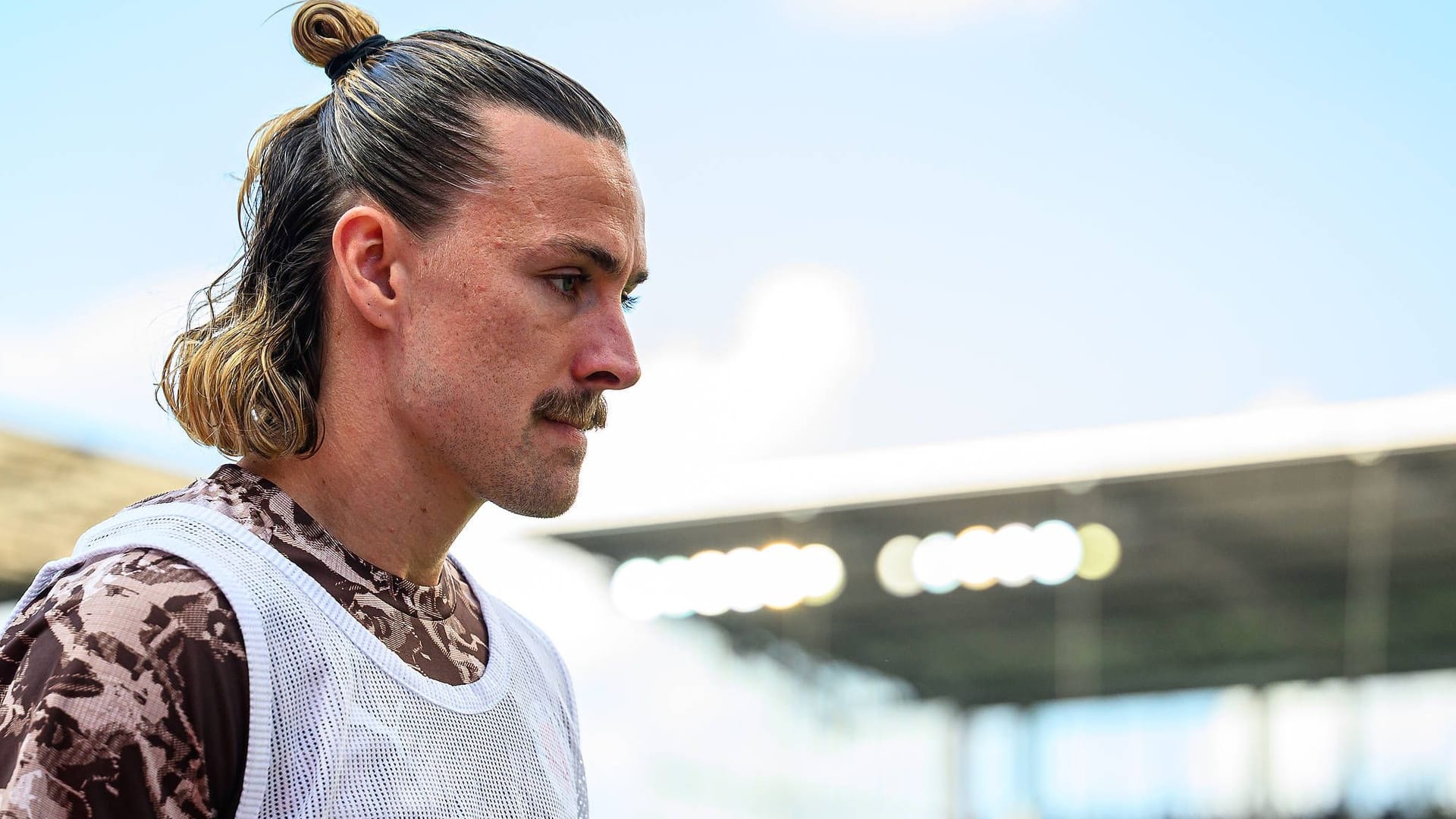 Jackson Irvine (archive picture): The captain of the second division promoted promotes at a stress response in the foot and is not yet fully operational again.