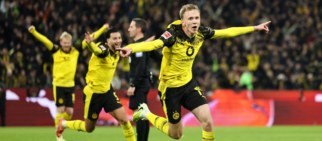 Dortmund's Maximilian Beier celebrates his goal