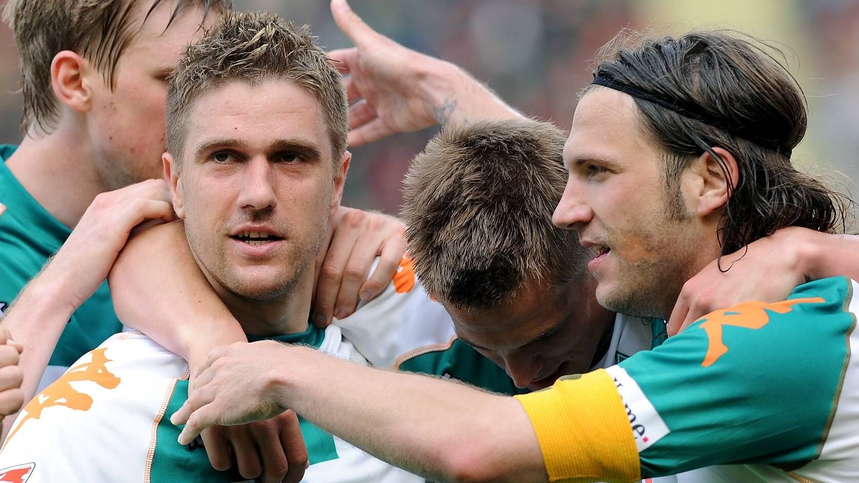 Ivan Klasnić (left) next to Torsten Frings (right): In addition to Werder Bremen, the Croatian also played for St. Pauli and Mainz 05. Ivan Klasnić (left) next to Torsten Frings (right): In addition to Werder Bremen, the Croatian also played for St. Pauli and Mainz 05.