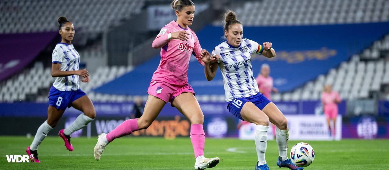 Selina Cerci (l.) in a duel with Jacqueline Meißner (r.)
