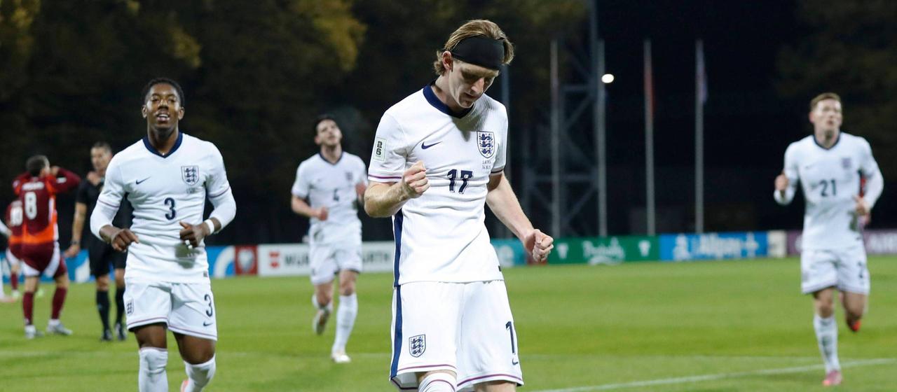 Anthony Gordon celebrates goal