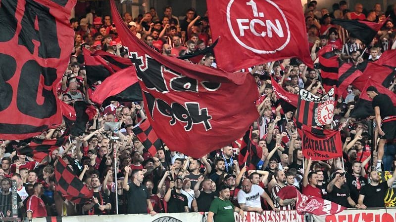 Spectators in the Nuremberg Max Morlock Stadium (archive photo): The club presented astonishing figures at the general meeting.